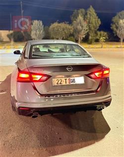 نيسان ألتيما